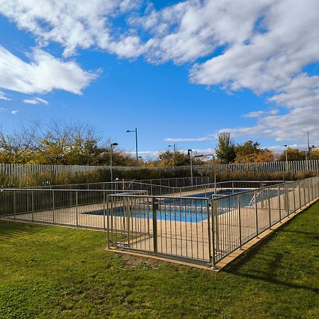 El Balcon Del Ebro By Alogest- Vistas, Piscina Y Con Parking Apartman Zaragoza Kültér fotó